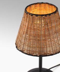 Tischlampe klein SUMBA aus Rattan und schwarz umgebung 2